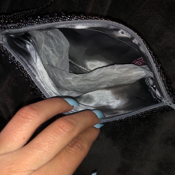 Purse - Picture 1 of 2